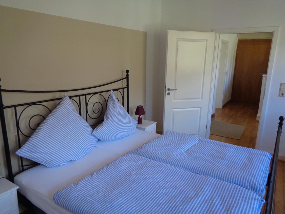 Ferienwohnung Altes Pfarrhaus Mit Flair Und Moselblick Браунеберг Экстерьер фото