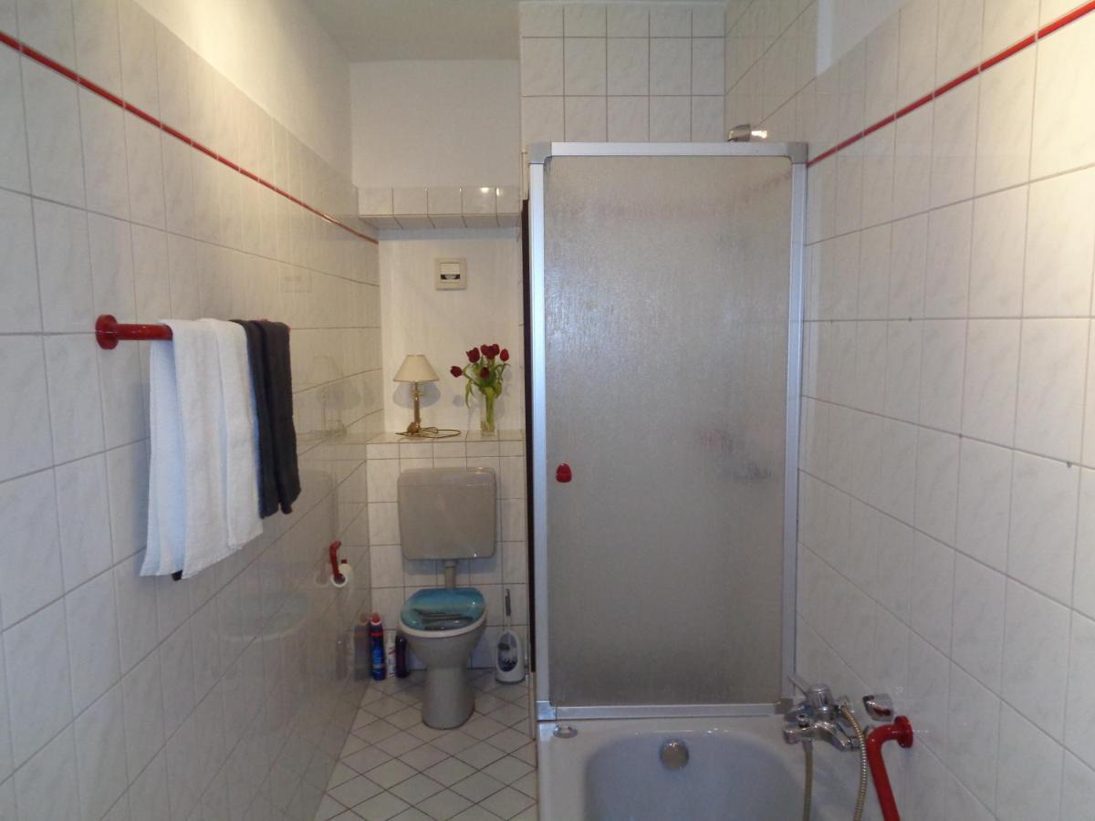 Ferienwohnung Altes Pfarrhaus Mit Flair Und Moselblick Браунеберг Экстерьер фото